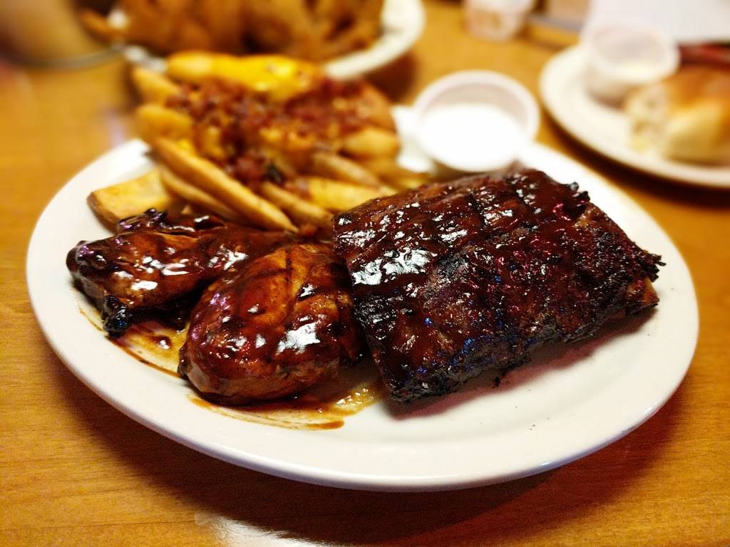 Texas Roadhouse | restaurant | 201 Grand Hill Pl, Holly Springs, NC 27540, USA | 9195771900 OR +1 919-577-1900
