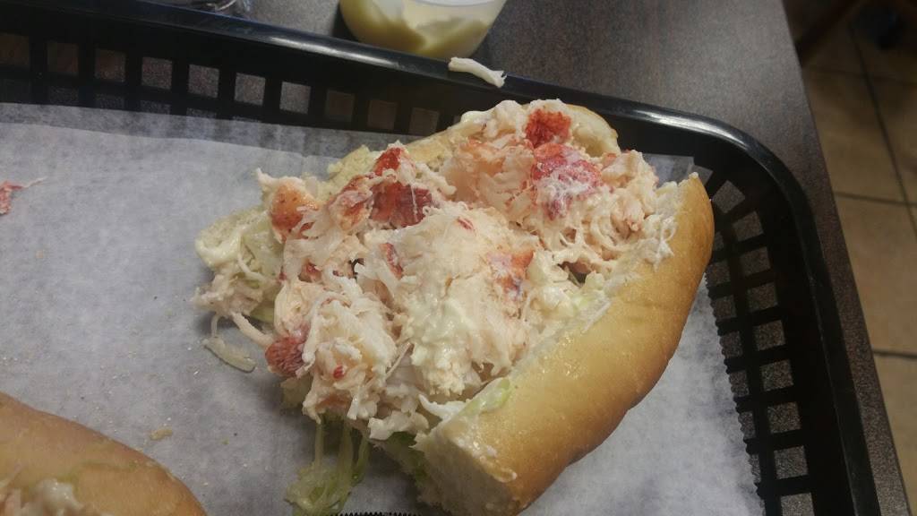 Sub Crazy | restaurant | 5 Mill St, Meredith, NH 03253, USA | 6036777827 OR +1 603-677-7827