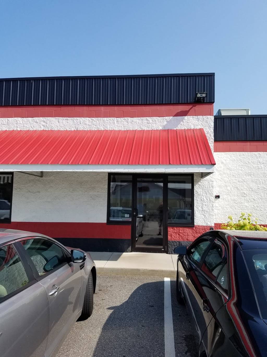 Lords Clam Box | restaurant | 1465 Main St, Sanford, ME 04073, USA | 2073244700 OR +1 207-324-4700