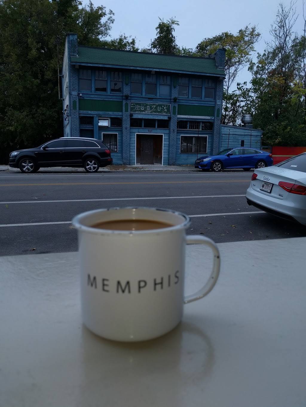 Edge Alley | Restaurant | restaurant | 600 Monroe Ave, Memphis, TN 38103, USA | 9014252605 OR +1 901-425-2605