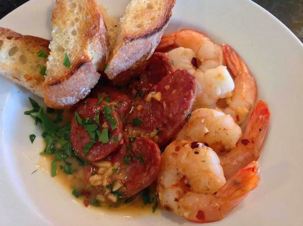 Peters Bar and Grill | restaurant | 5701 NE Fremont St #3264, Portland, OR 97213, USA | 5034600544 OR +1 503-460-0544