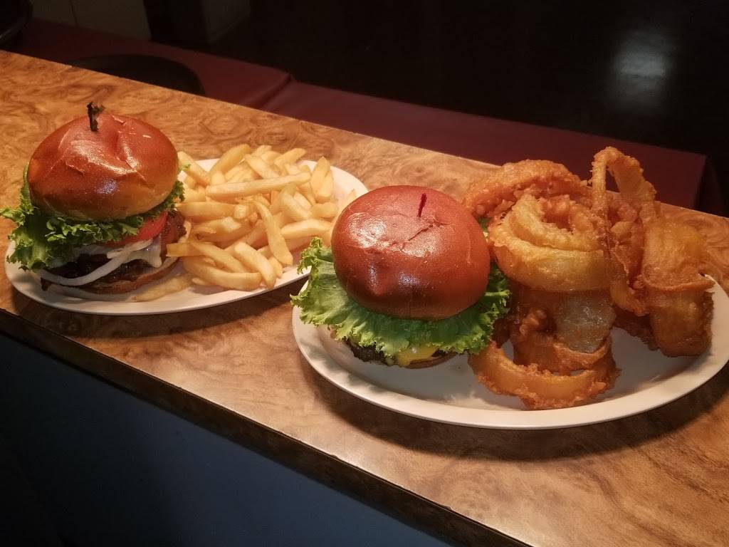 Big Matts House of Munch | restaurant | 101 Crestview Rd, Houghton Lake, MI 48629, USA | 9897411573 OR +1 989-741-1573