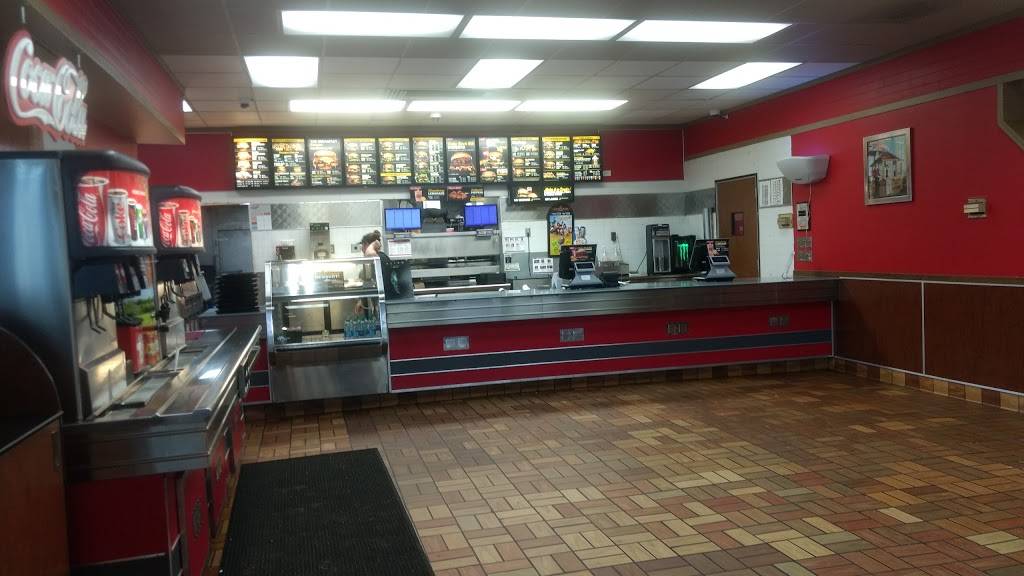 Carls Jr. | restaurant | 1340 N Cleveland Ave, Loveland, CO 80537, USA | 9706692922 OR +1 970-669-2922