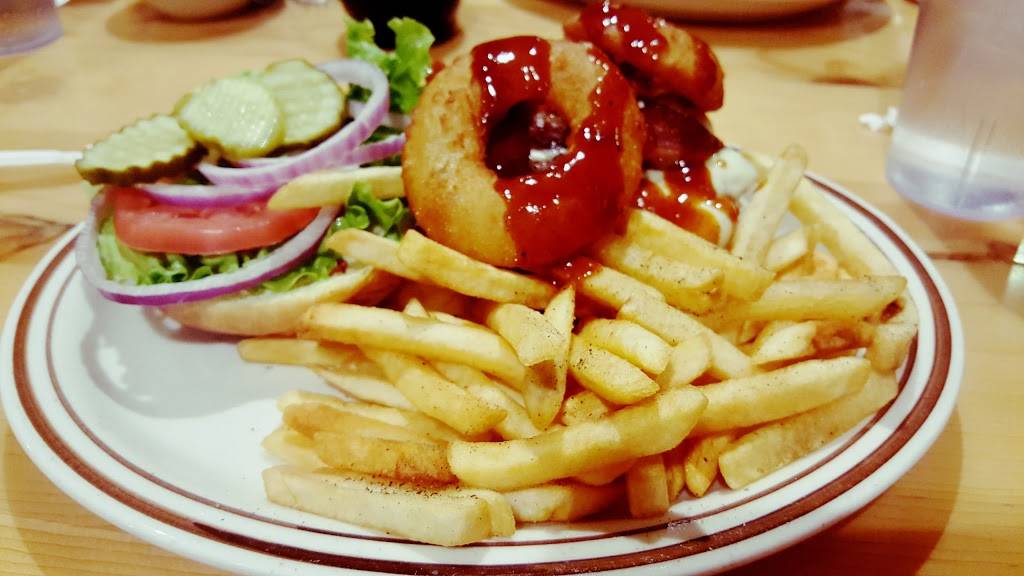 Royal Cafe | restaurant | 120 Broadway W, Little Falls, MN 56345, USA | 3206326401 OR +1 320-632-6401