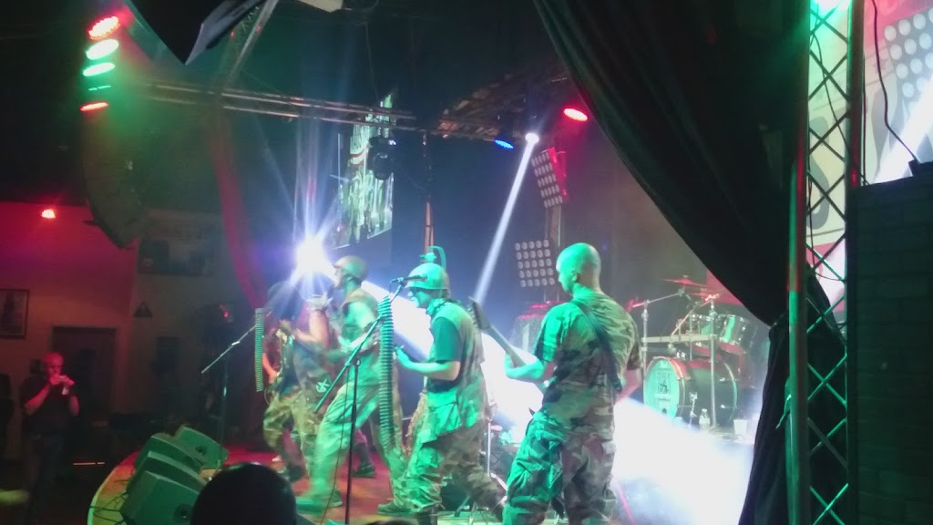 M15 Concert Bar & Grill | restaurant | 9022 Pulsar Ct, Corona, CA 92883, USA | 9512004465 OR +1 951-200-4465