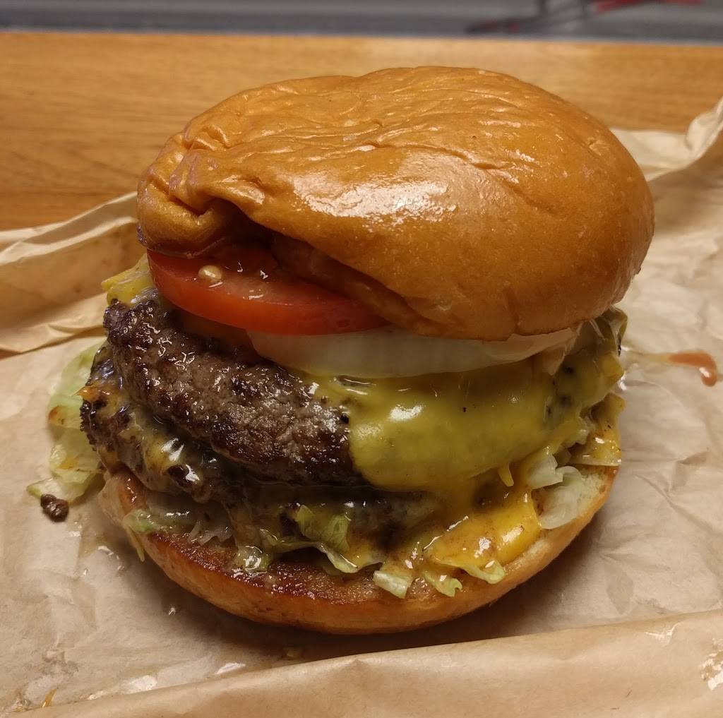 Modern Burger | restaurant | 3800 E Sky Harbor Blvd, Phoenix, AZ 85034, USA | 6022733300 OR +1 602-273-3300