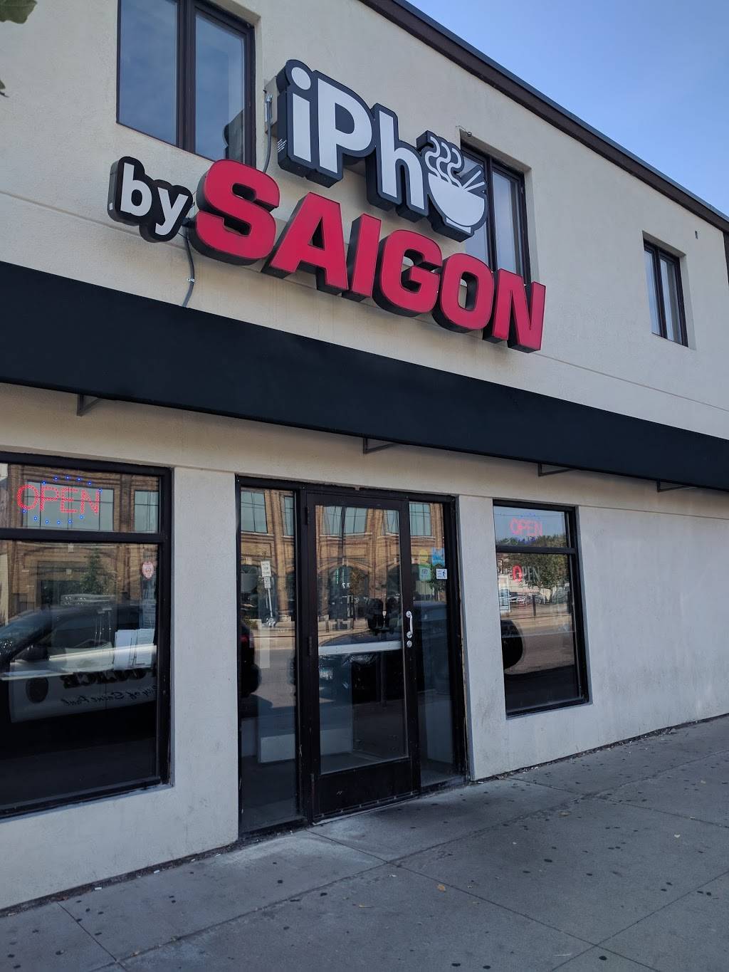 iPho by Saigon | restaurant | 704 University Ave W, St Paul, MN 55104, USA | 6512258751 OR +1 651-225-8751