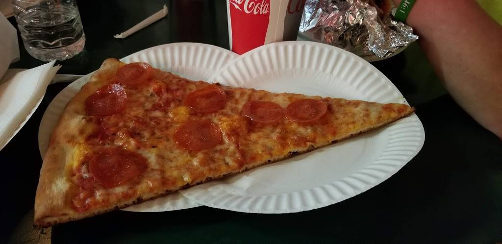 Grecos New York Pizzeria | restaurant | 6814 Hollywood Blvd, Los Angeles, CA 90028, USA | 3234691696 OR +1 323-469-1696