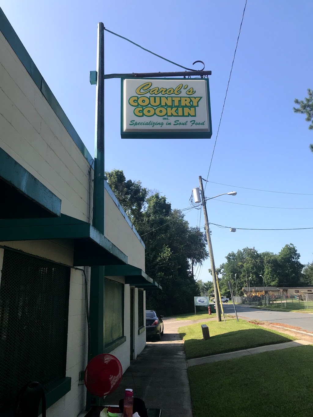 Carols Country Cooking | restaurant | 323 S Cleveland St, Quincy, FL 32351, USA | 8506621378 OR +1 850-662-1378