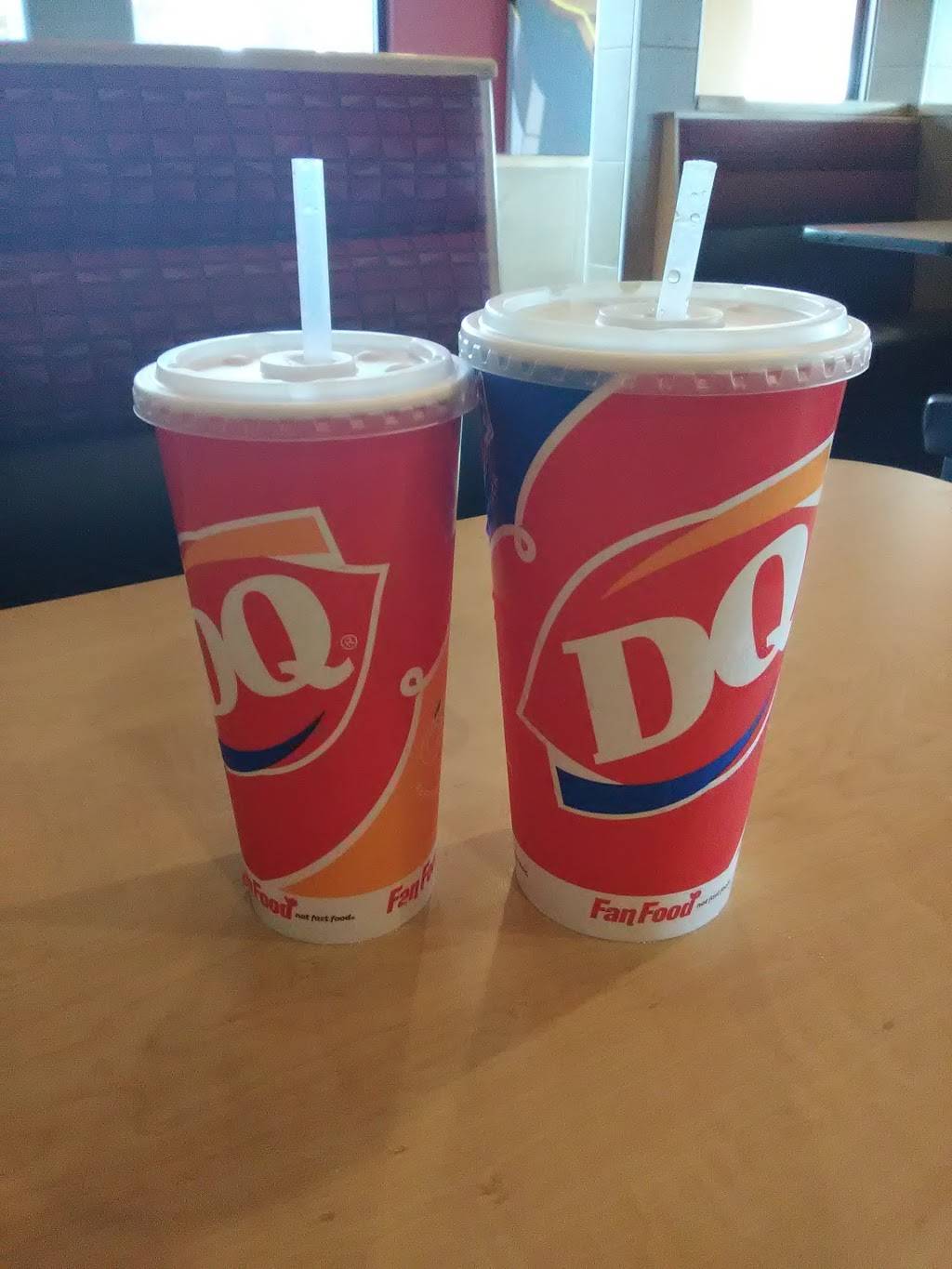 Dairy Queen Grill & Chill | restaurant | 5785 Godfrey Rd, Godfrey, IL 62035, USA | 6184665524 OR +1 618-466-5524