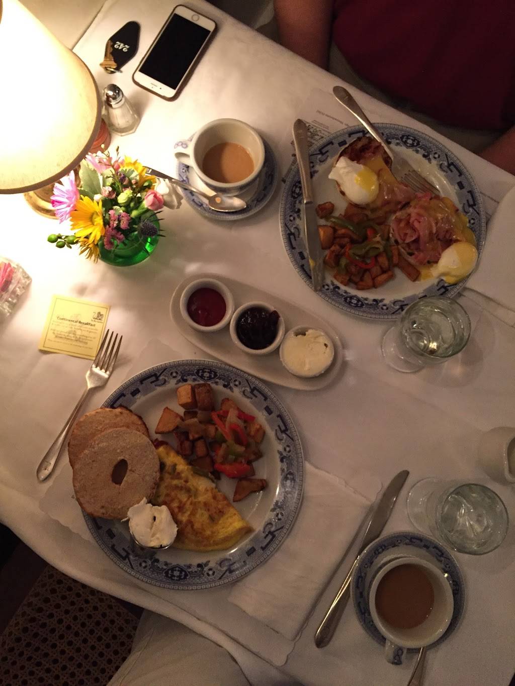 The Red Lion Inn Main Dining Room | restaurant | The Red Lion Inn, 30 Main St, Stockbridge, MA 01262, USA | 4132985545 OR +1 413-298-5545