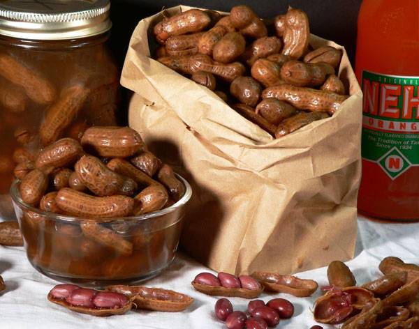 PINKYS EXOTIC BOILED PEANUTS | restaurant | 136 Mason St, Auburndale, FL 33823, USA | 8638695409 OR +1 863-869-5409