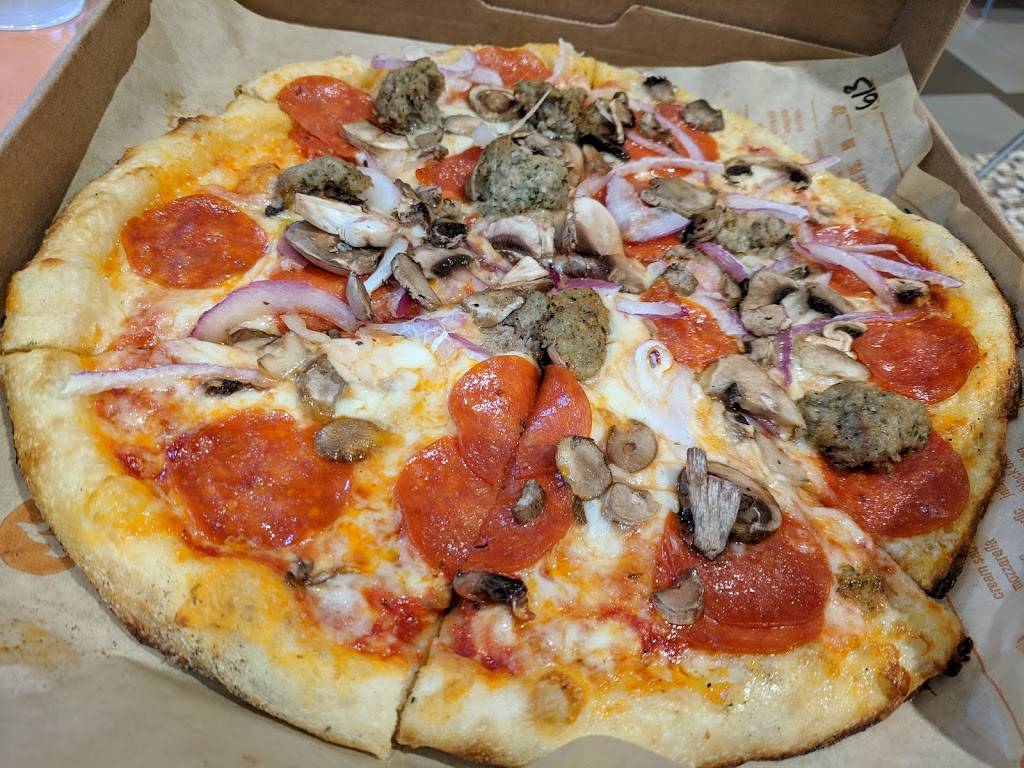 Blaze Pizza | meal takeaway | 1004 The Shops Blvd, Mission Viejo, CA 92691, USA | 9492032358 OR +1 949-203-2358