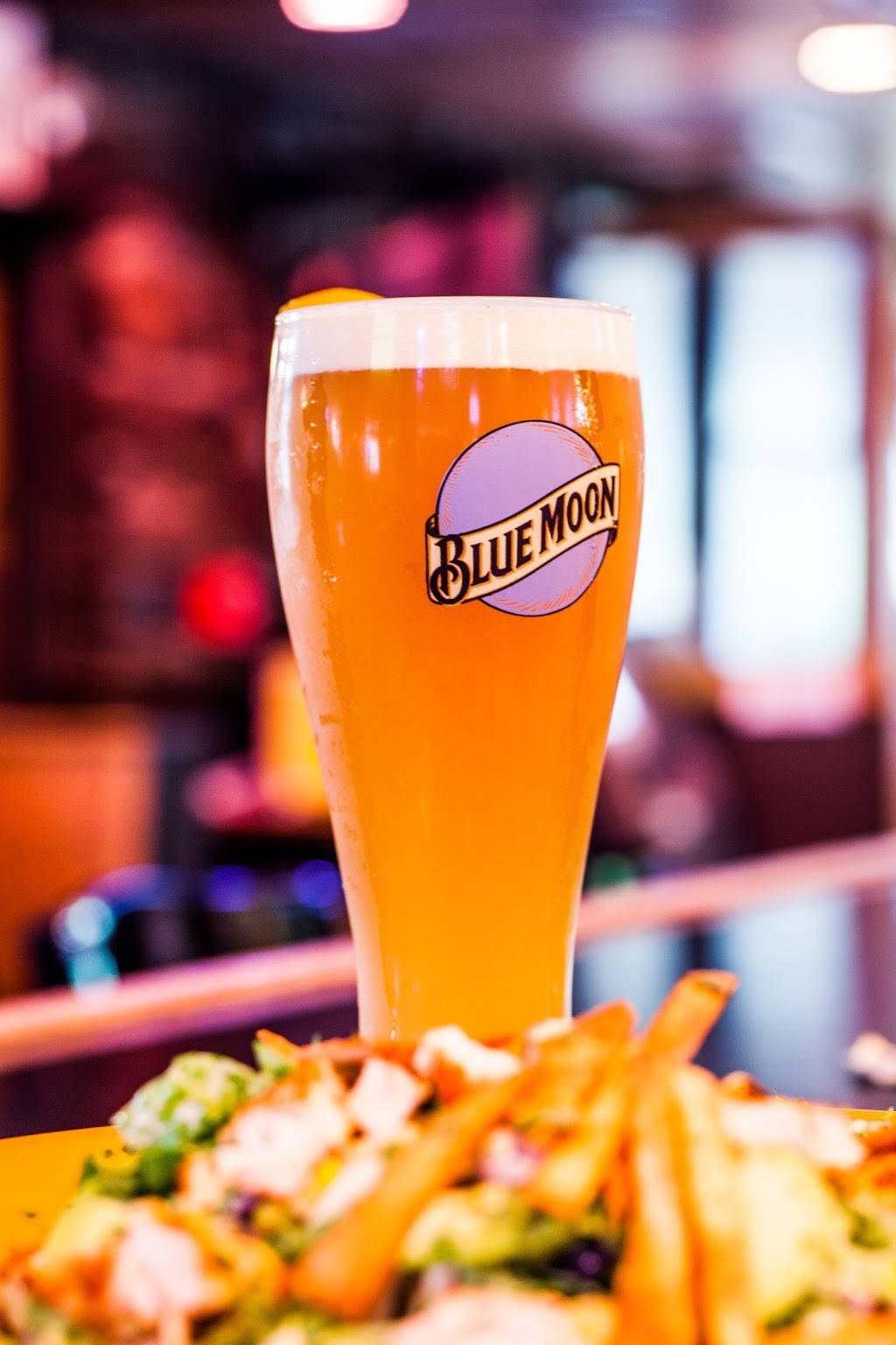 Rafters Restaurant and Sports Bar | restaurant | 422 Amity St, Amherst, MA 01002, USA | 4135494040 OR +1 413-549-4040