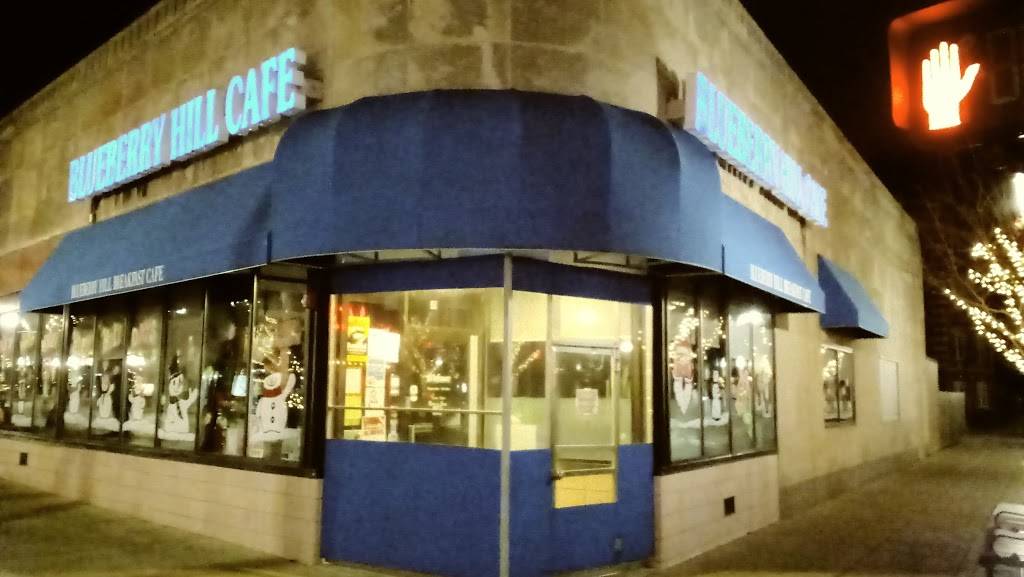 Blueberry Hill Breakfast Cafe | restaurant | 49 South La Grange Road, La Grange, IL 60525, USA | 7083524900 OR +1 708-352-4900