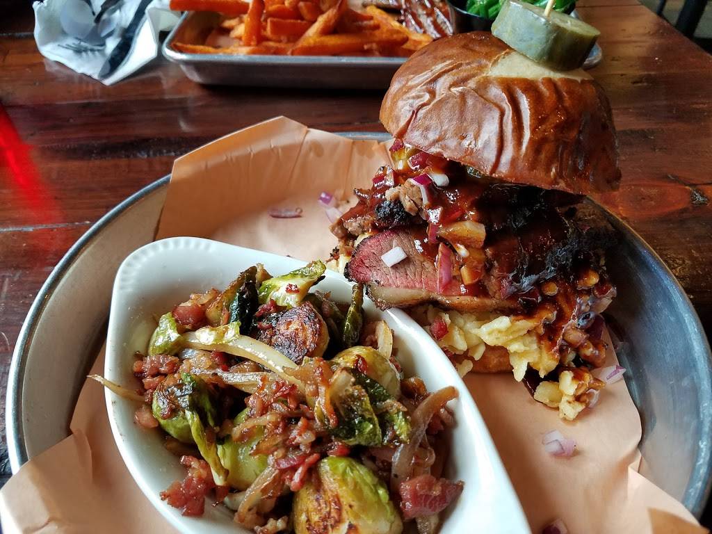 Lockharts BBQ Lake Orion | restaurant | 37 E Flint St, Lake Orion, MI 48362, USA | 2486909362 OR +1 248-690-9362