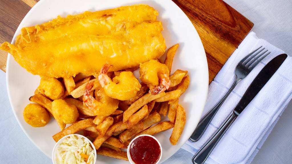 Halibut House Fish & Chips | restaurant | 560 Mulock Dr, Newmarket, ON L3Y 8R9, Canada | 9052356887 OR +1 905-235-6887