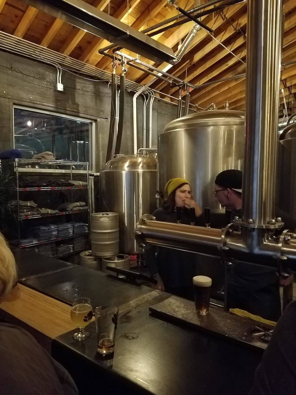 Dialogue Brewing | restaurant | 1501 1st St NW, Albuquerque, NM 87102, USA | 5055851501 OR +1 505-585-1501