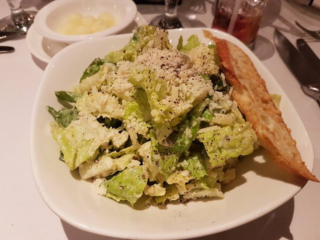 Moishes | restaurant | 3961 Boul St-Laurent, Montréal, QC H2W 1Y4, Canada | 5148453509 OR +1 514-845-3509