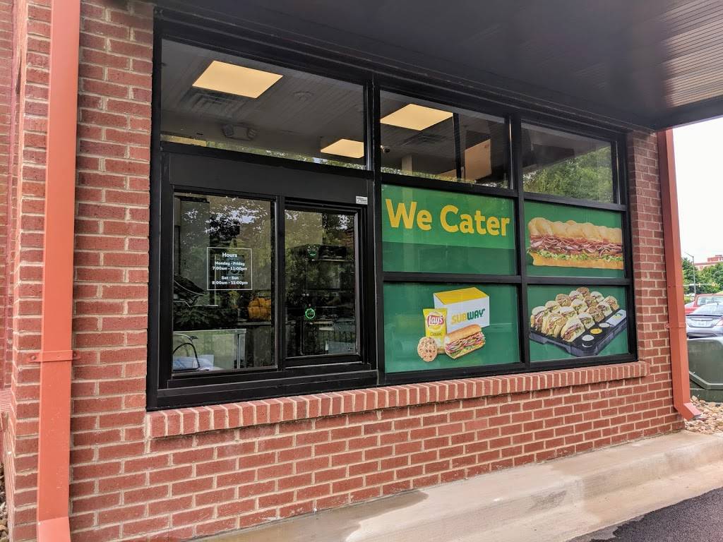 Subway Restaurants | restaurant | 1120 W State of Franklin Rd Suite 10, Johnson City, TN 37604, USA | 4239260133 OR +1 423-926-0133
