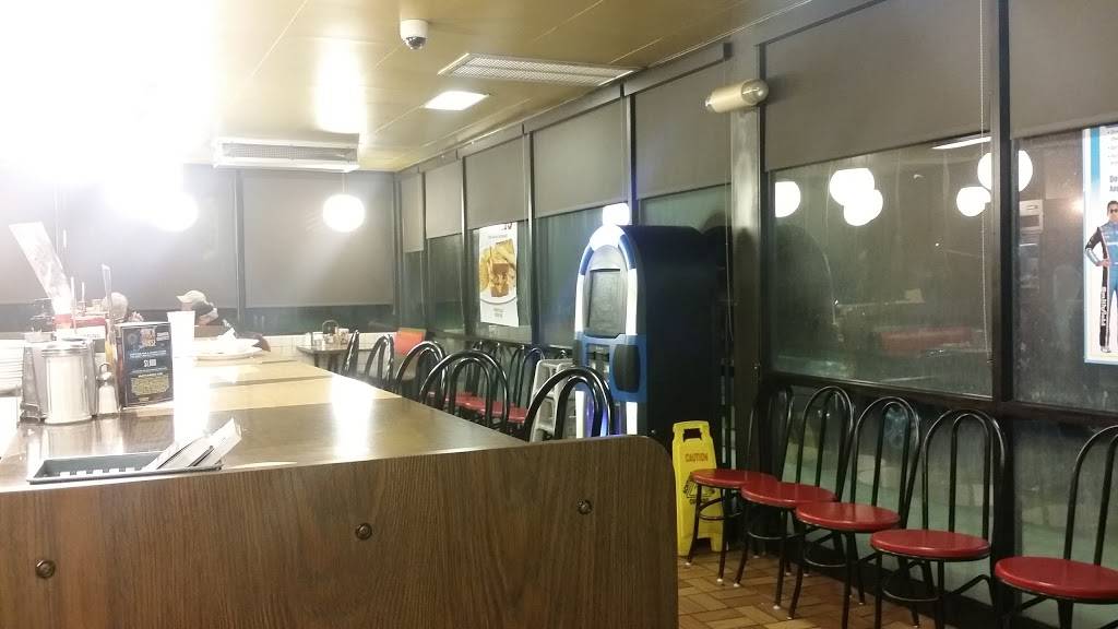 Waffle House | meal takeaway | 3994 N Gloster St, Tupelo, MS 38804, USA | 6628446777 OR +1 662-844-6777