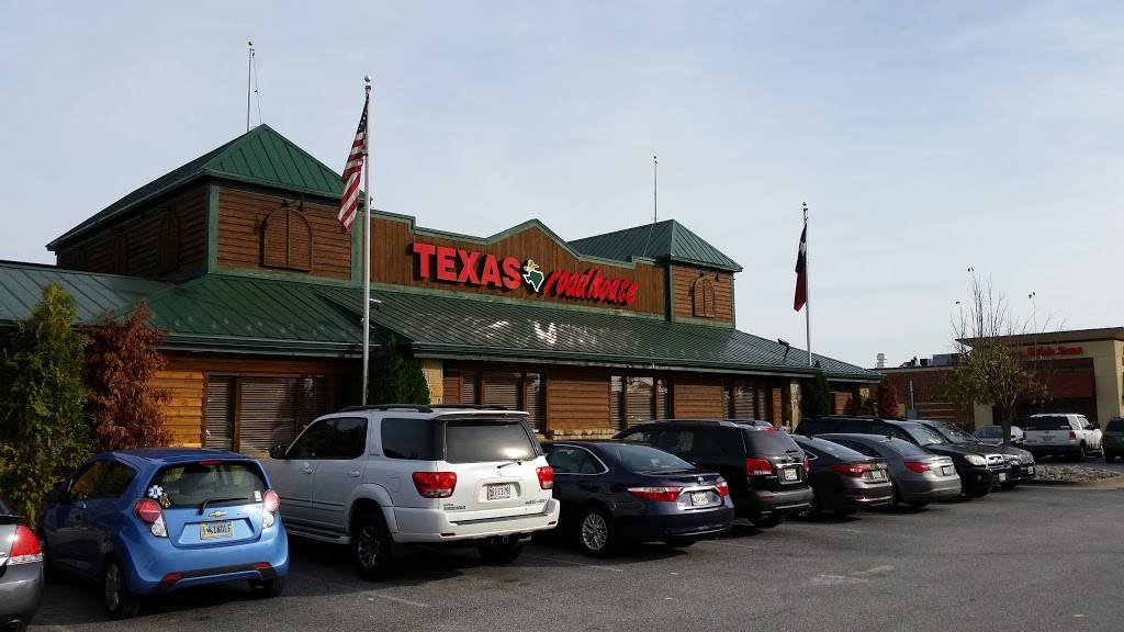 Texas Roadhouse | restaurant | 103 Drury Dr, La Plata, MD 20646, USA | 3013929471 OR +1 301-392-9471