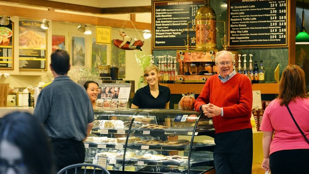 Dunderbaks Market Cafe | restaurant | 121 Lehigh Valley Mall, Whitehall, PA 18052, USA | 6102644963 OR +1 610-264-4963