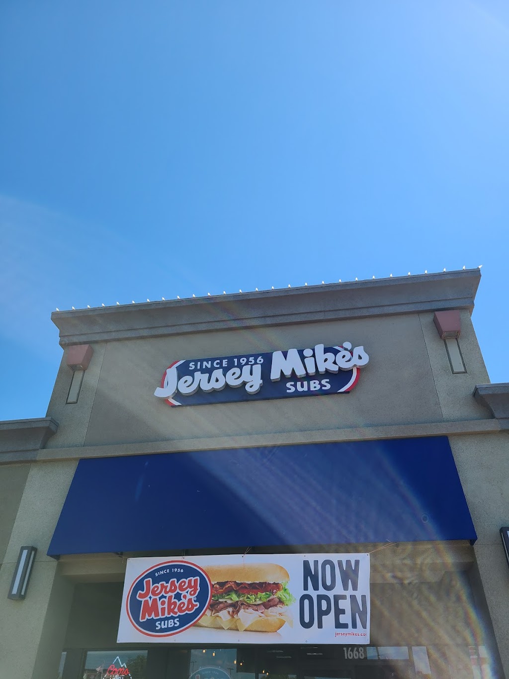 Jersey Mikes Subs | meal takeaway | 1668 N Main St, Salinas, CA 93906, USA | 8312086944 OR +1 831-208-6944