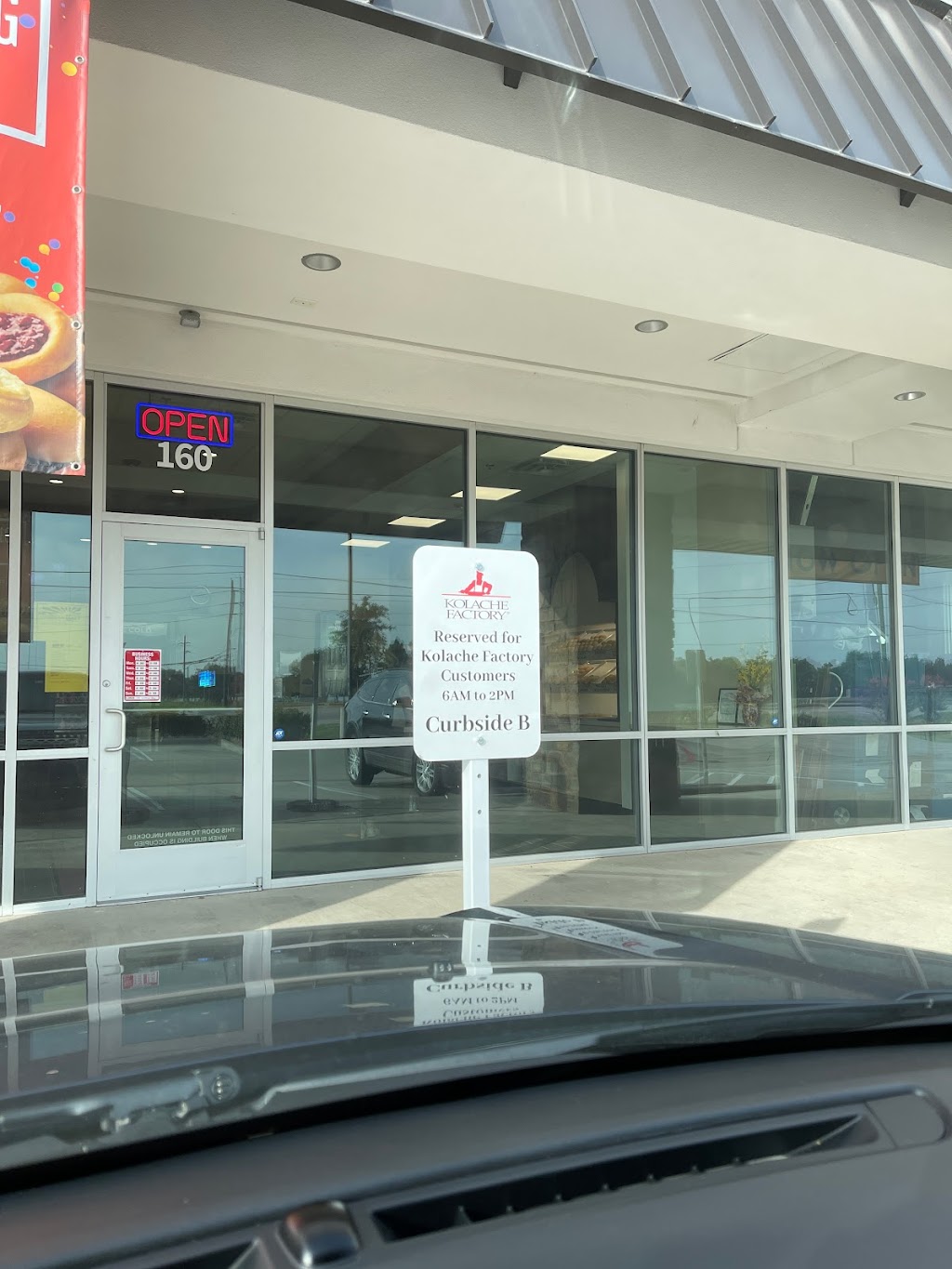 Kolache Factory (Sienna Plantation) | restaurant | 9612 Hwy 6, Missouri City, TX 77459, USA | 7133240352 OR +1 713-324-0352