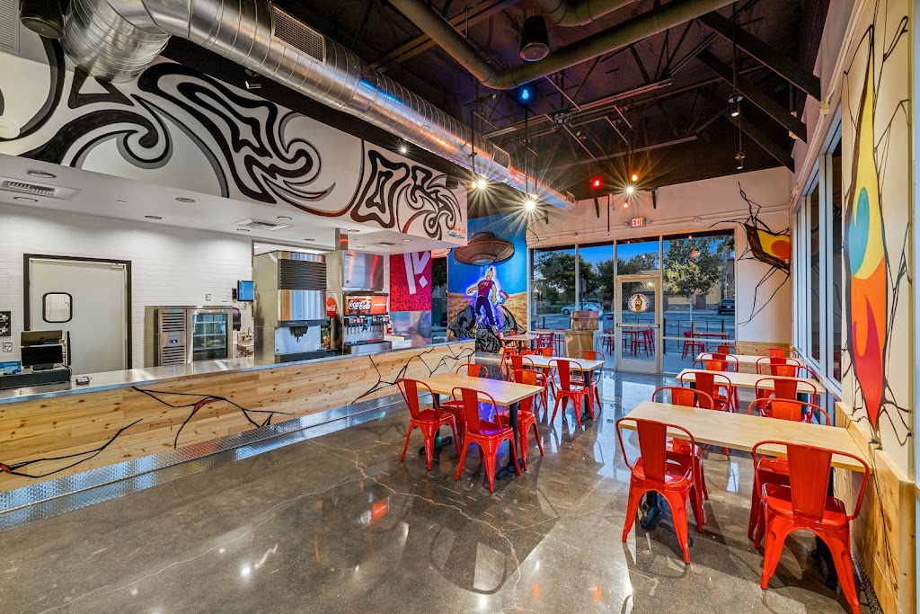 Daves Hot Chicken | restaurant | 1060 Harriman Pl Suite C8, San Bernardino, CA 92408, USA | 9094946122 OR +1 909-494-6122