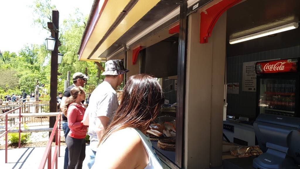 Timbers BBQ | restaurant | 1 Canadas Wonderland Drive, Maple, ON L6A 1S6, Canada | 9058327000 OR +1 905-832-7000