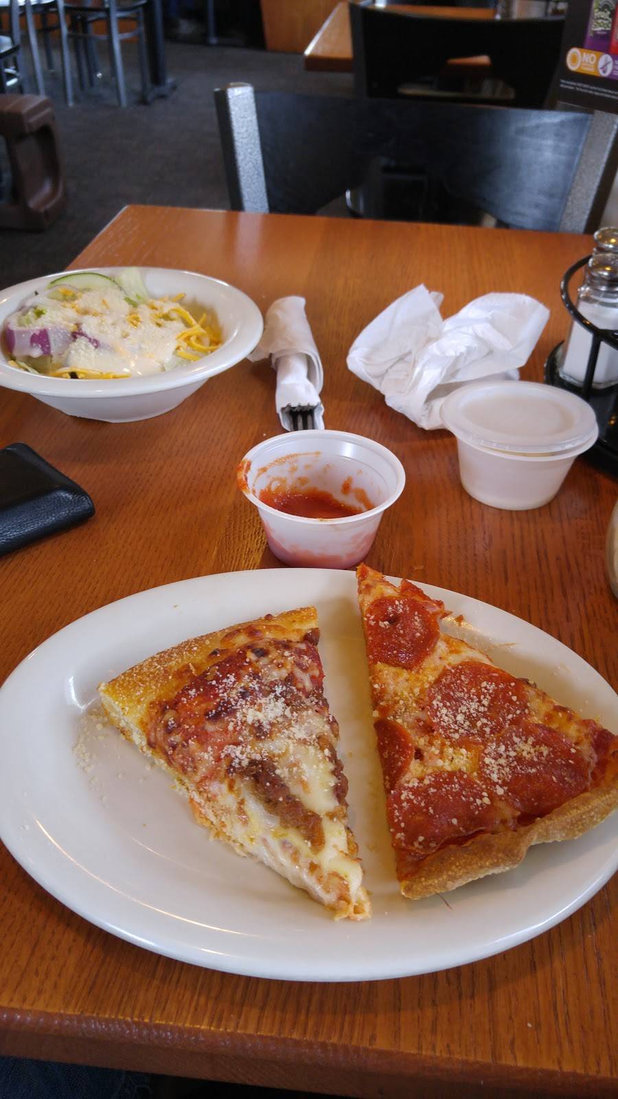 Pizza Hut | restaurant | 18055 Bagley Rd, Middleburg Heights, OH 44130, USA | 4402390991 OR +1 440-239-0991