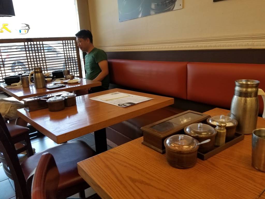 Jinsol Gukbap | restaurant | 4253 W 3rd St, Los Angeles, CA 90020, USA | 2139085636 OR +1 213-908-5636
