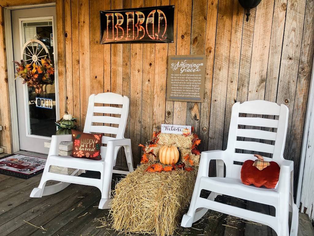 Ms. Macs BBQ & Grill | restaurant | 575 Main St, Friendship, TN 38034, USA | 7316772460 OR +1 731-677-2460