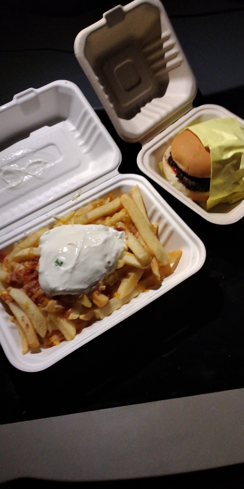 Happy Burger | restaurant | 463 Commerce Dr, Smelterville, ID 83868, USA | 2086766005 OR +1 208-676-6005