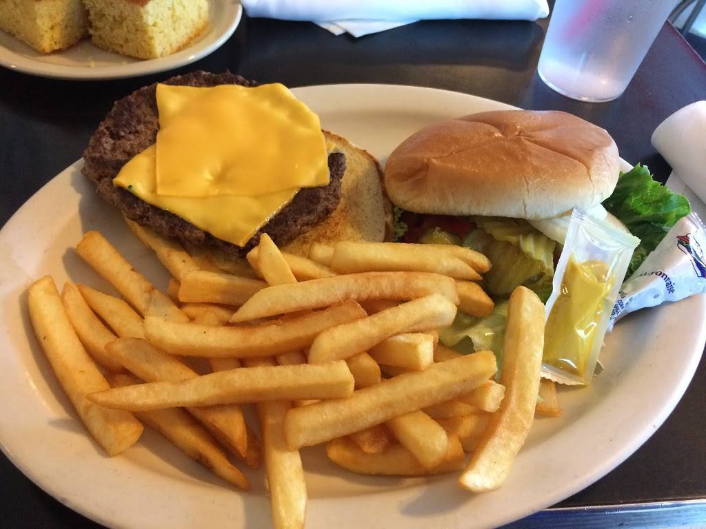 410 Diner | restaurant | 8315 Broadway St, San Antonio, TX 78209, USA | 2108226246 OR +1 210-822-6246