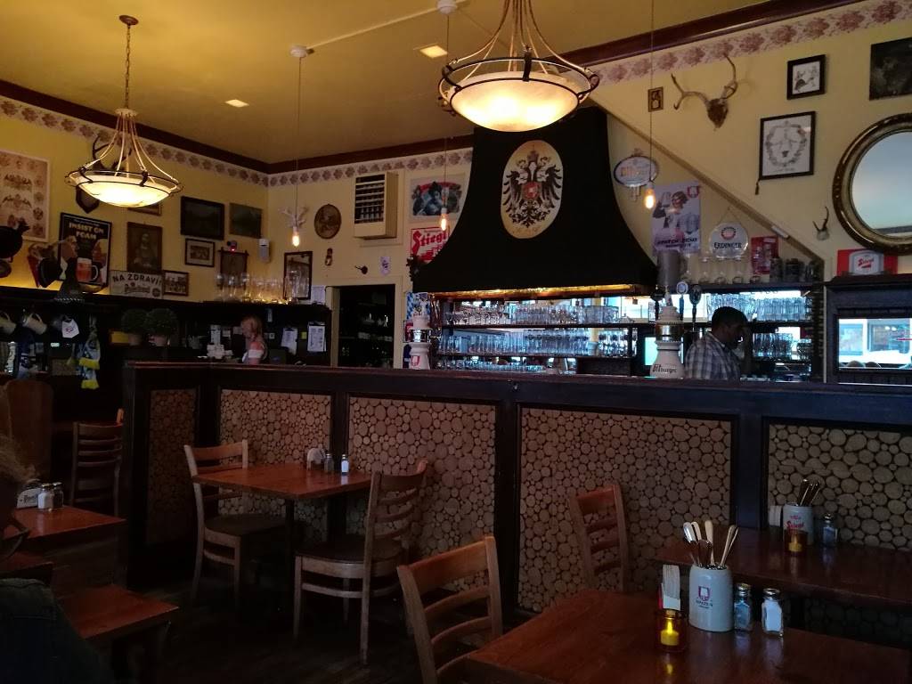 Leopolds | restaurant | 2400 Polk St, San Francisco, CA 94109, USA | 4154742000 OR +1 415-474-2000