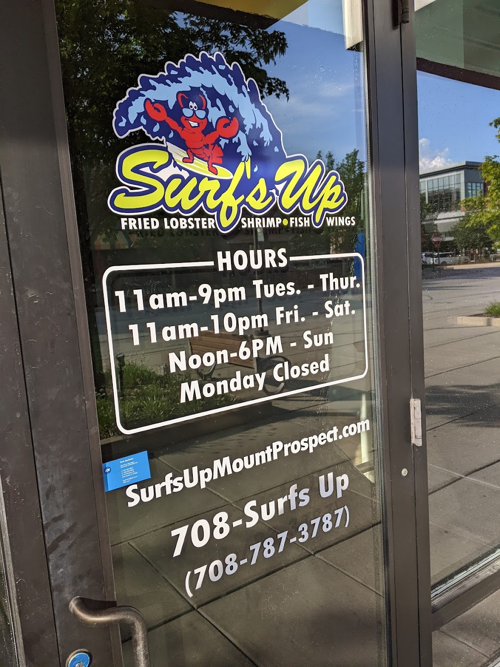 Surfs Up Mount Prospect | restaurant | 220 Randhurst Village Dr, Mt Prospect, IL 60056, USA | 8476448515 OR +1 847-644-8515