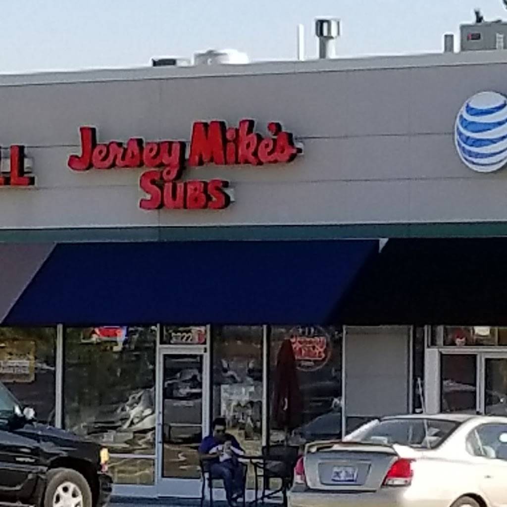 Jersey Mikes Subs | meal takeaway | 6480 Orchard Lake Rd, West Bloomfield Township, MI 48322, USA | 2488552055 OR +1 248-855-2055