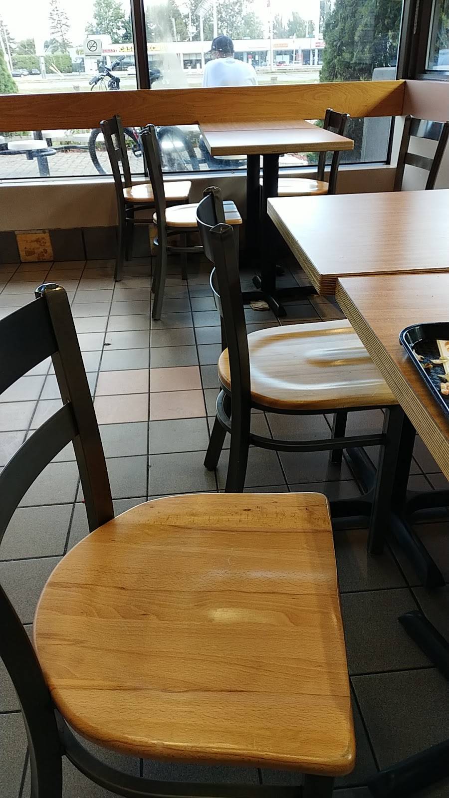 Harveys | restaurant | 23 Rue Notre-Dame, Repentigny, QC J6A 2N8, Canada | 4505825156 OR +1 450-582-5156