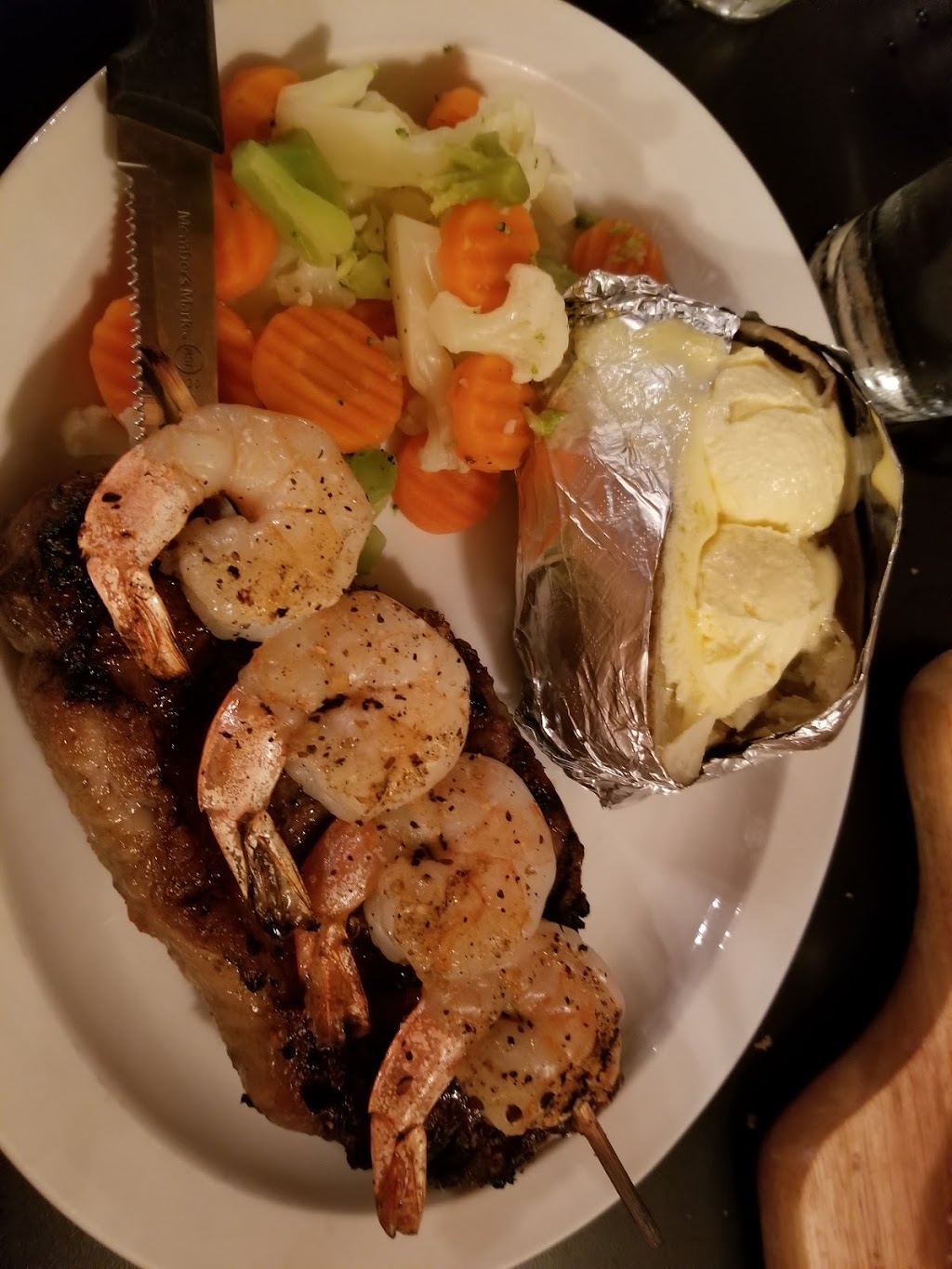 Stockyard Restaurant | restaurant | 360 Madison St, Fredonia, KS 66736, USA | 6203782563 OR +1 620-378-2563