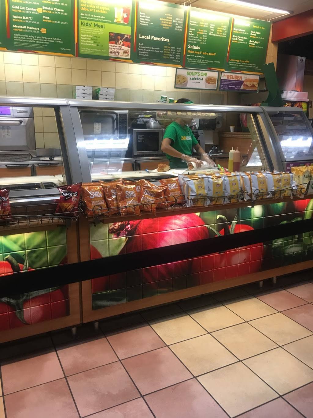 Subway | restaurant | 37 S. Charles Street, Garage, 30 Light St Suite 1, Baltimore, MD 21202, USA | 4109625548 OR +1 410-962-5548