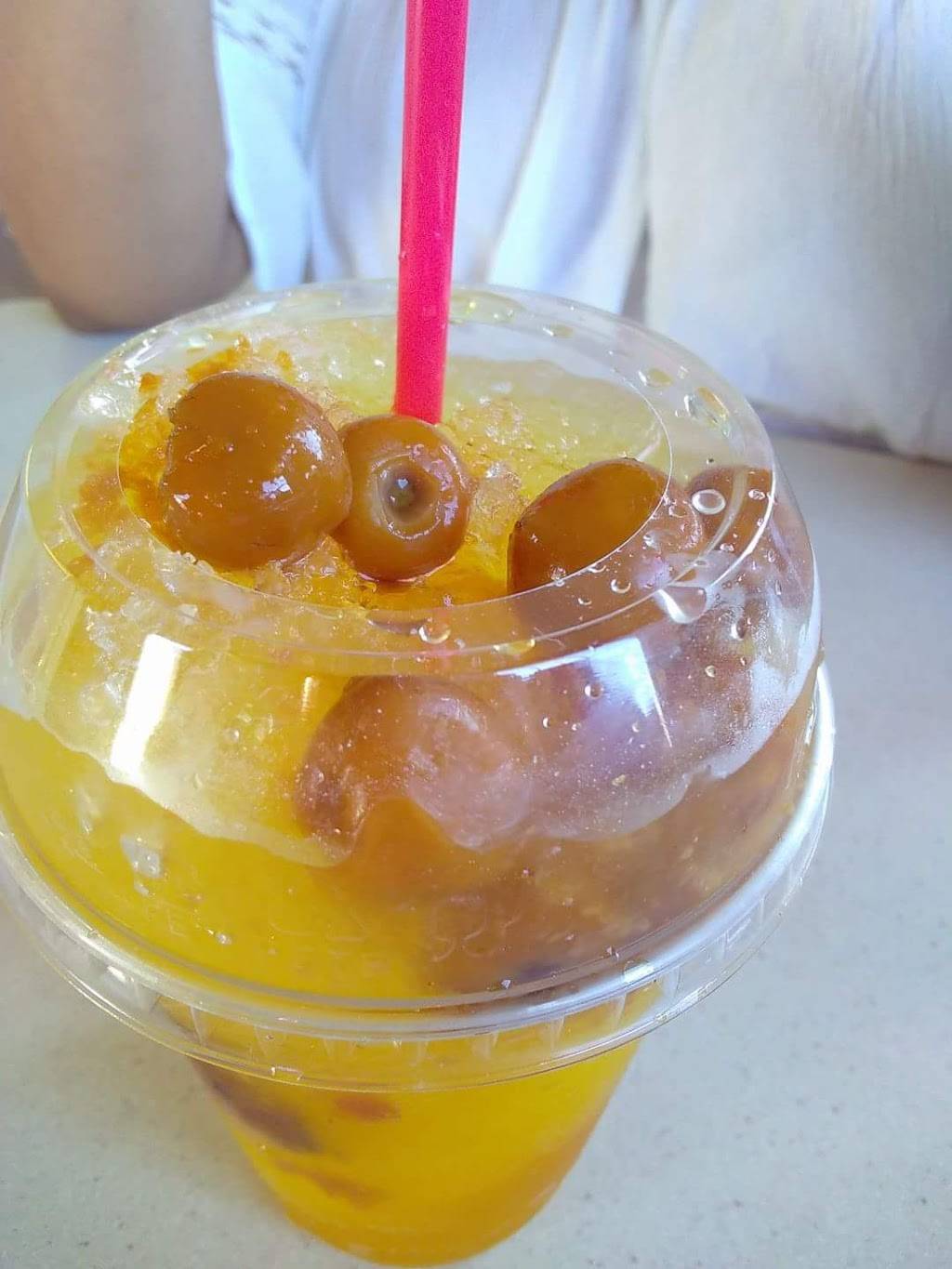 Yolis Snacks | restaurant | 8584 S Mendocino Ave, Parlier, CA 93648, USA | 5597256245 OR +1 559-725-6245