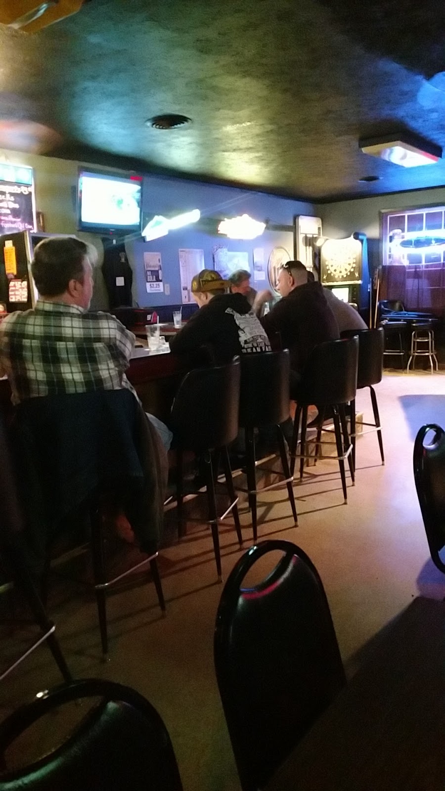 White Elephant Saloon | restaurant | 209 N Main St, Spencer, OH 44275, USA | 3306482520 OR +1 330-648-2520