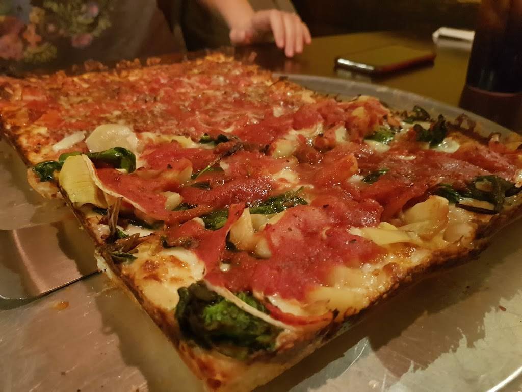 Tonis Pizza | restaurant | 1795 N Hwy 17 #1, Mt Pleasant, SC 29464, USA | 8434168232 OR +1 843-416-8232