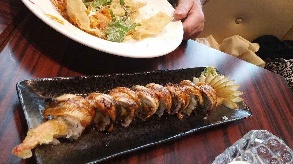 Blufish Sushi Bistro | restaurant | 130 N Northwest Hwy, Park Ridge, IL 60068, USA | 8477204479 OR +1 847-720-4479
