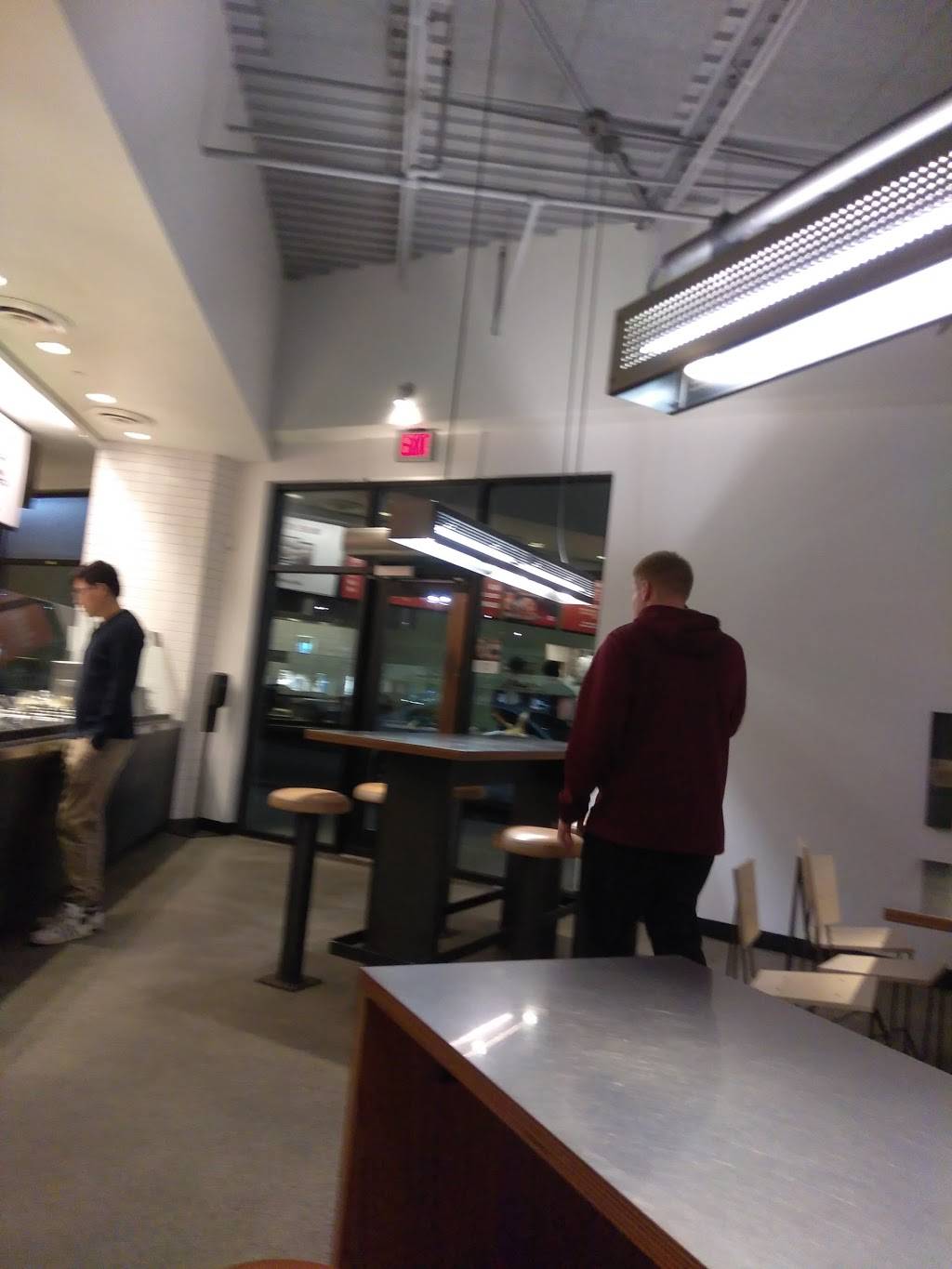 Chipotle Mexican Grill | restaurant | 450 Paradise Rd, Swampscott, MA 01907, USA | 3398839994 OR +1 339-883-9994