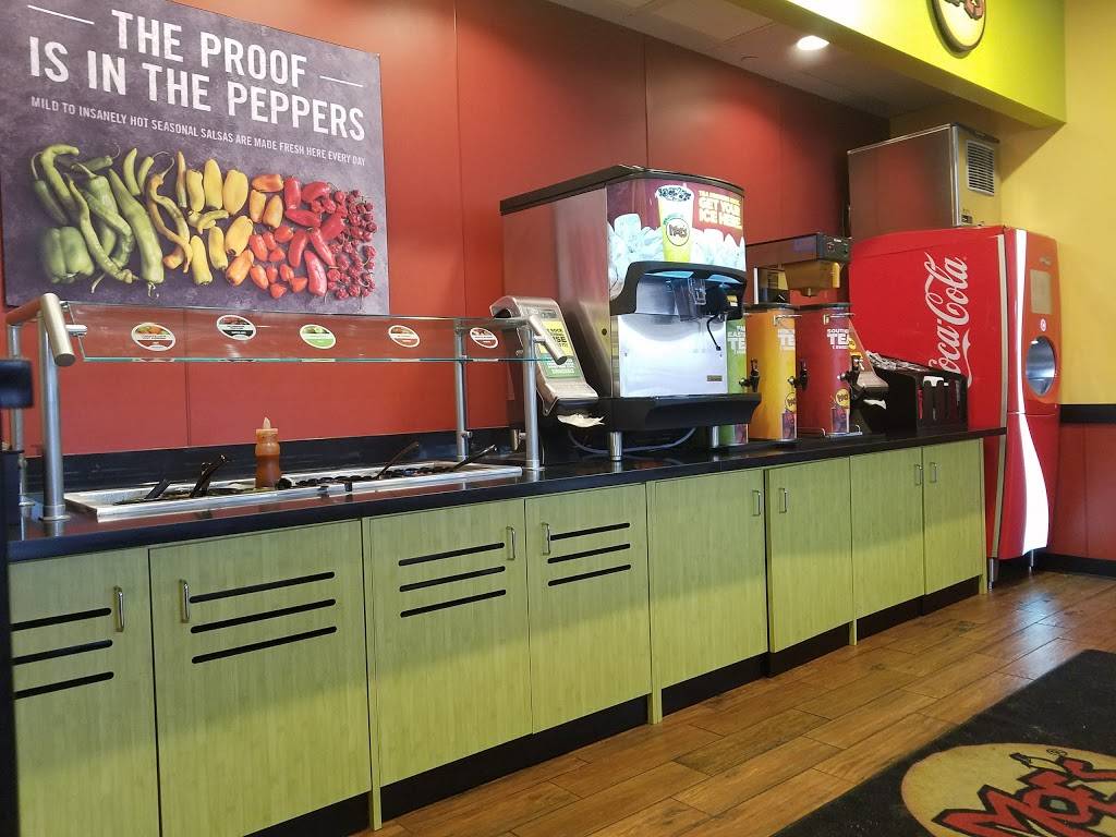 Moes Southwest Grill | restaurant | 1161 Old Country Rd, Plainview, NY 11803, USA | 5165975954 OR +1 516-597-5954