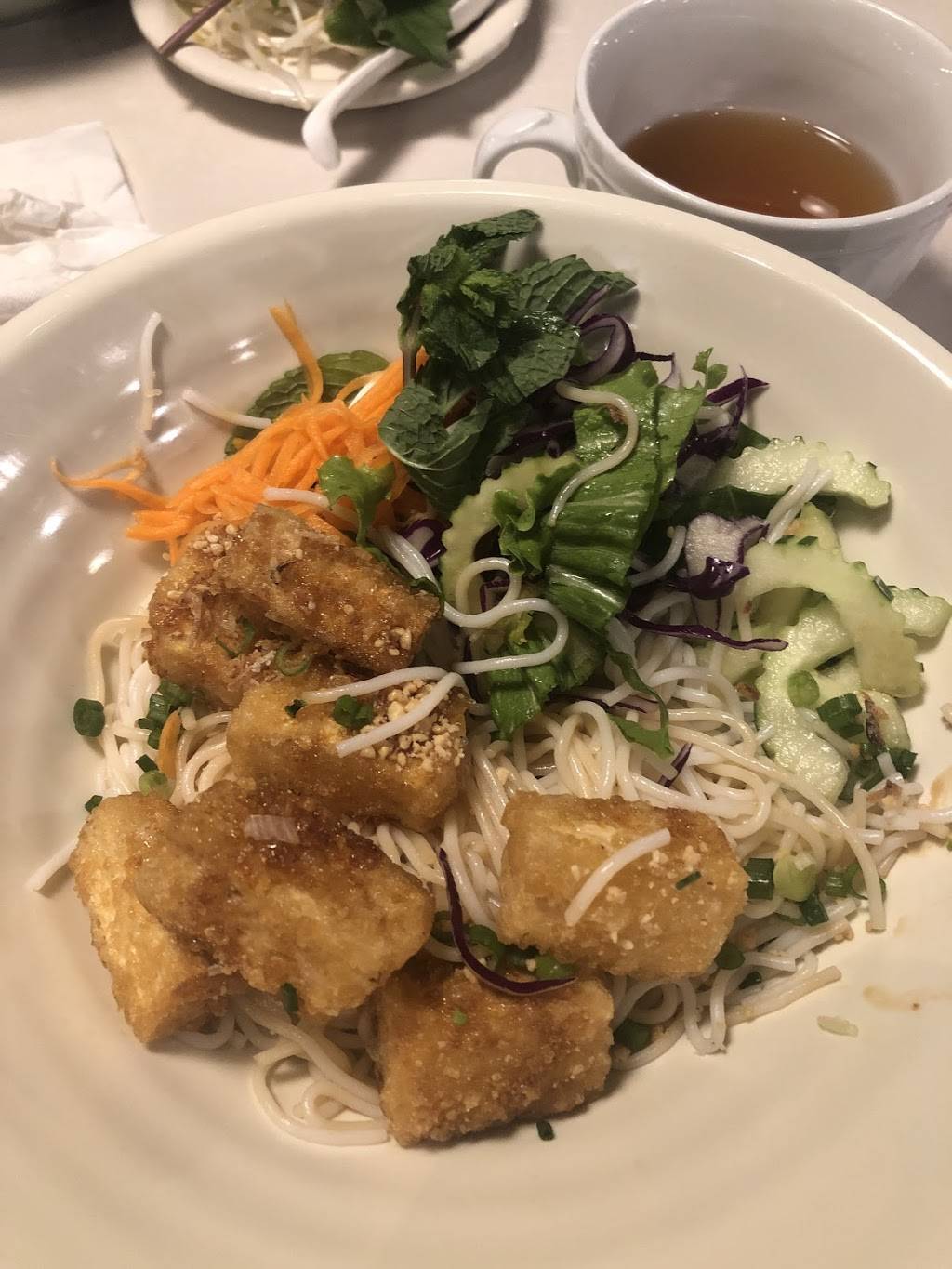 Magasin Vietnamese Cafe | restaurant | 4201 Magazine St, New Orleans, LA 70115, USA | 5048967611 OR +1 504-896-7611