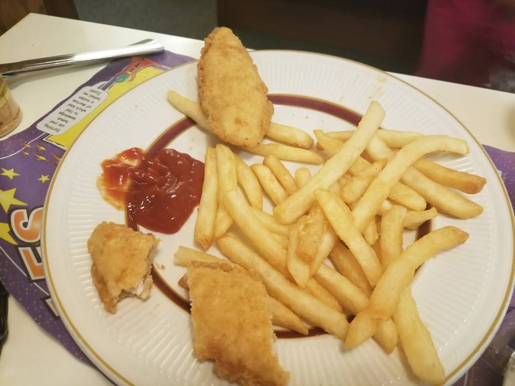 Hometown Family Restaurant | restaurant | 1400 Marinette Ave, Marinette, WI 54143, USA | 7157353640 OR +1 715-735-3640